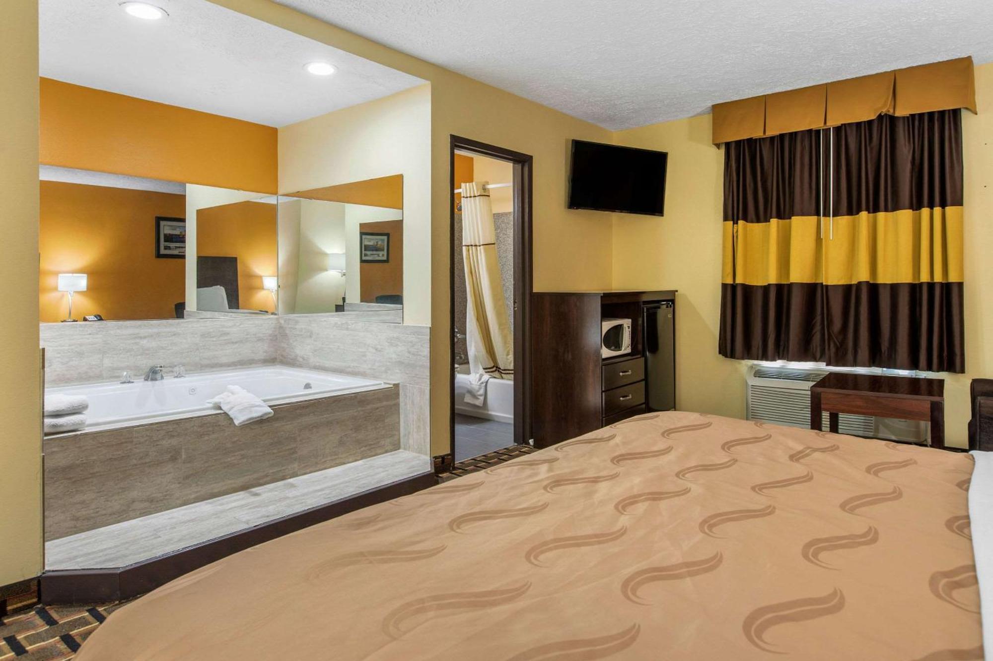 Quality Inn Grand Rapids Near Downtown Wyoming Buitenkant foto